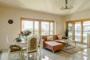 Lumina premium apart near Mennica Residence